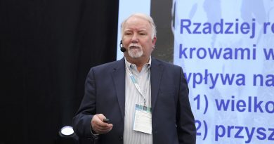 Błędy żywieniowe krów zasuszonych odbiją się w przyszłości. Eksperci radzą Błędy żywieniowe krów zasuszonych odbiją się w przyszłości. Eksperci radzą