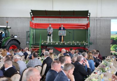 Ćwierć wieku na drodze do rolniczej doskonałości. Jubileusz ZPR w Kowrozie Ćwierć wieku na drodze do rolniczej doskonałości. Jubileusz ZPR w Kowrozie